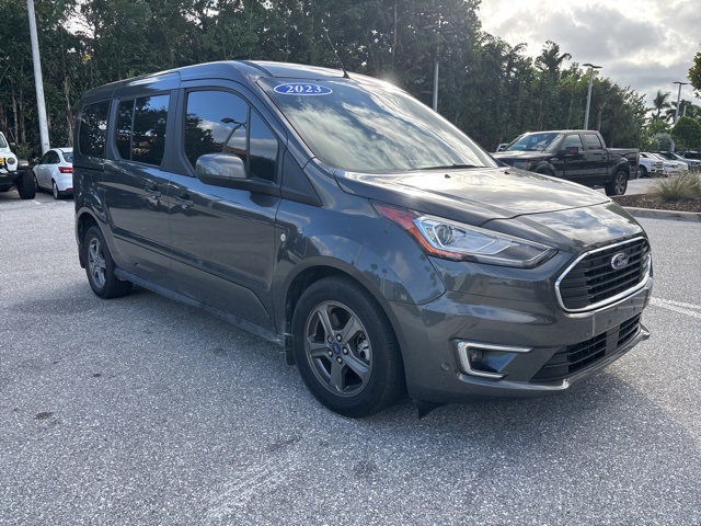 2023 Ford Transit Connect Titanium's photo