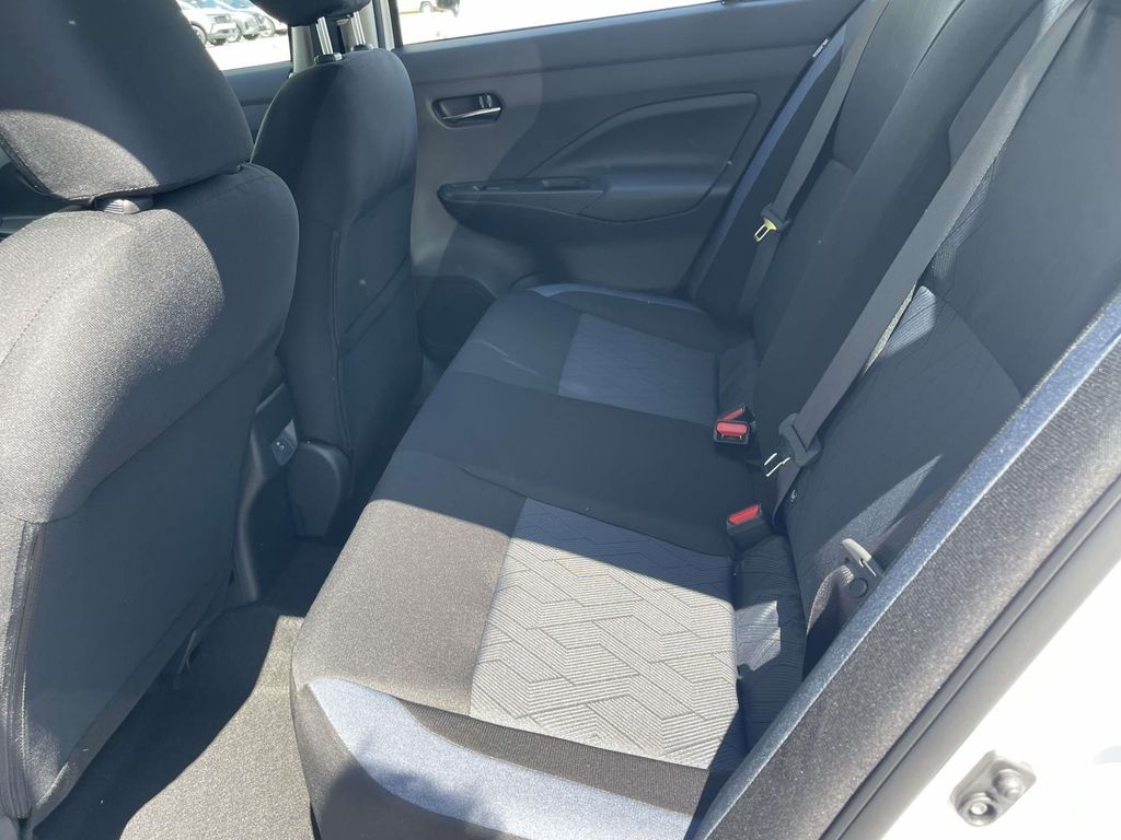 2025 Nissan Versa SV photo 10
