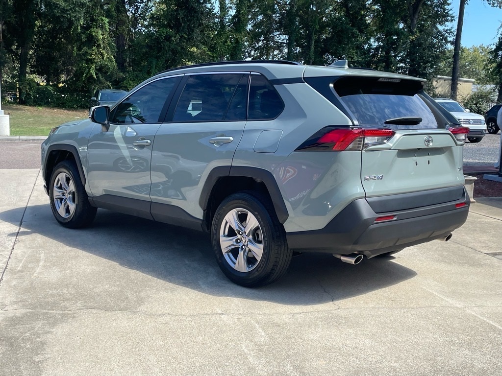 2023 Toyota RAV4 XLE photo 26