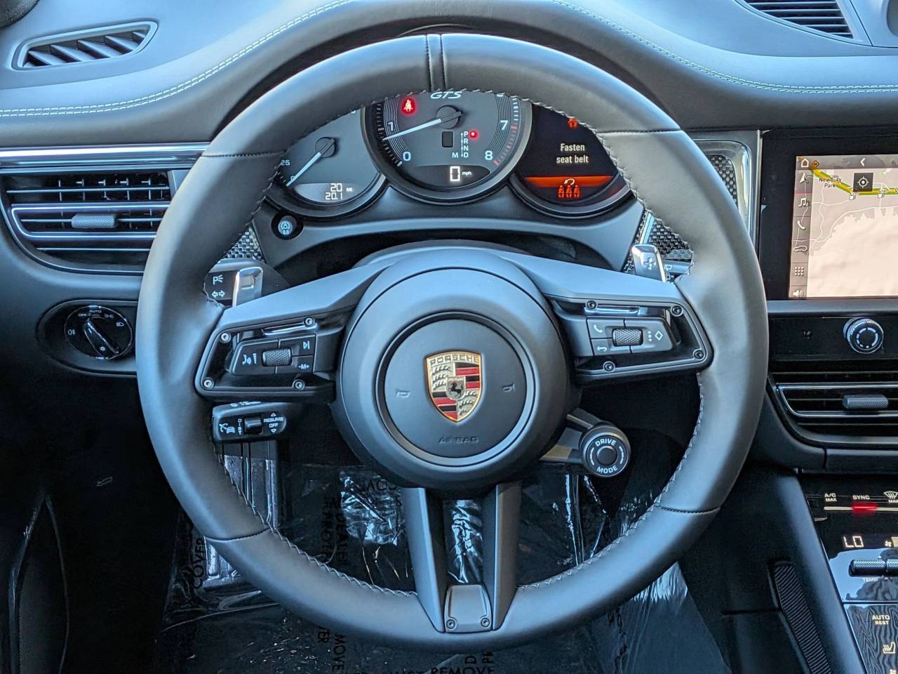 2025 Porsche Macan GTS photo 10