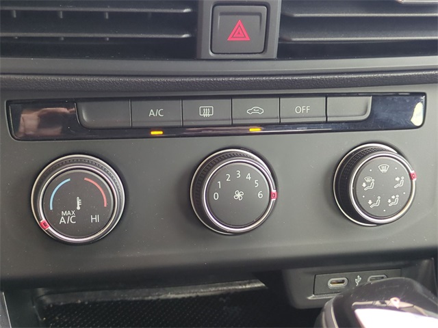 2023 Volkswagen Jetta 1.5T Sport photo 24