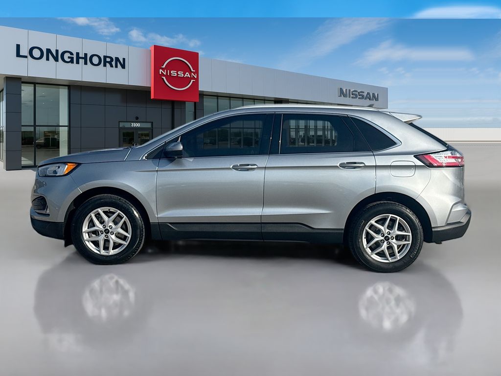 2023 Ford Edge SEL photo 4