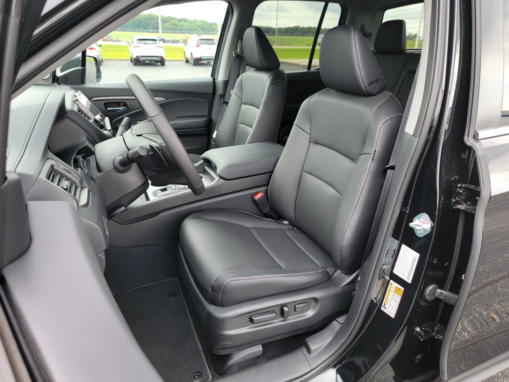 2025 Honda Ridgeline RTL photo 2