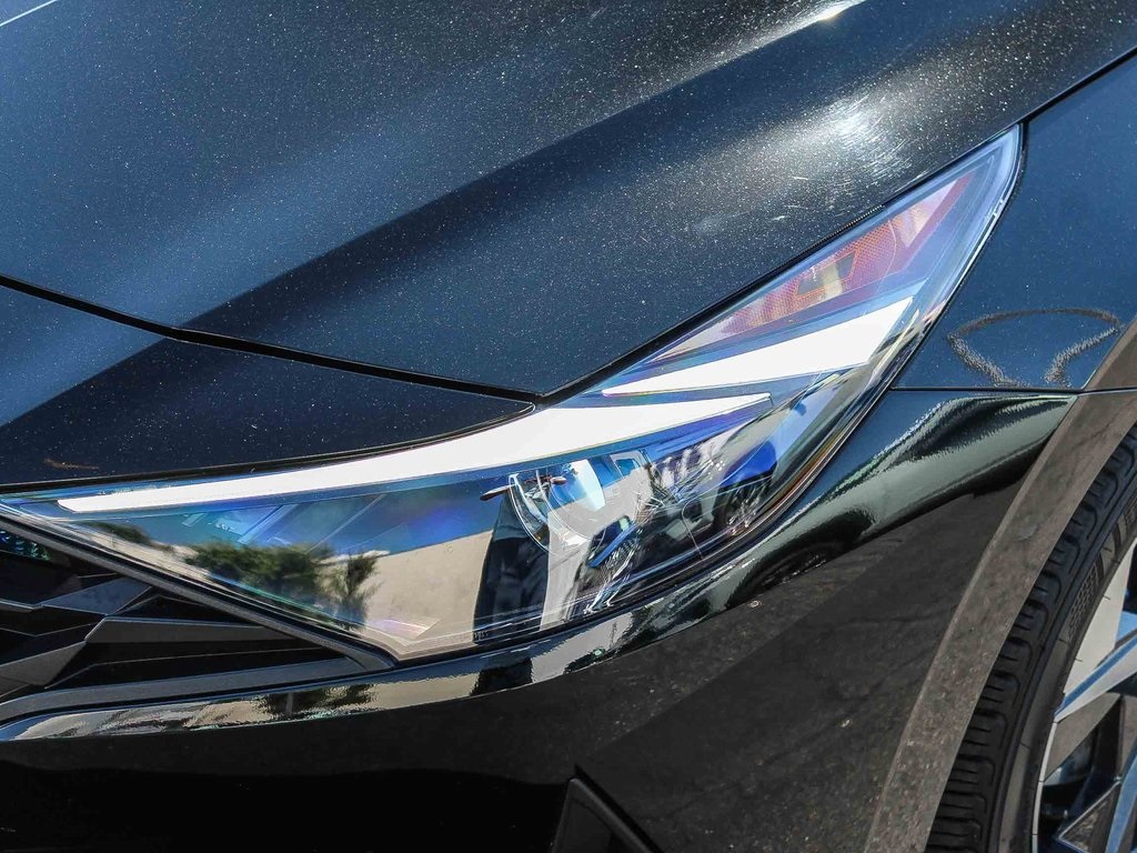 2023 Hyundai Elantra SEL photo 4