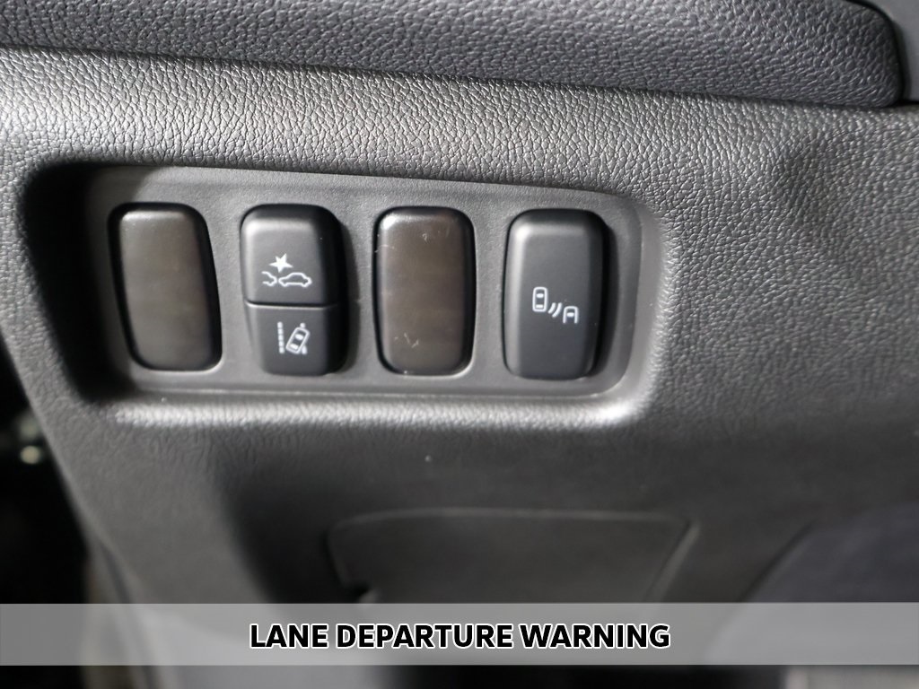 2025 Mitsubishi Outlander Sport SE photo 4