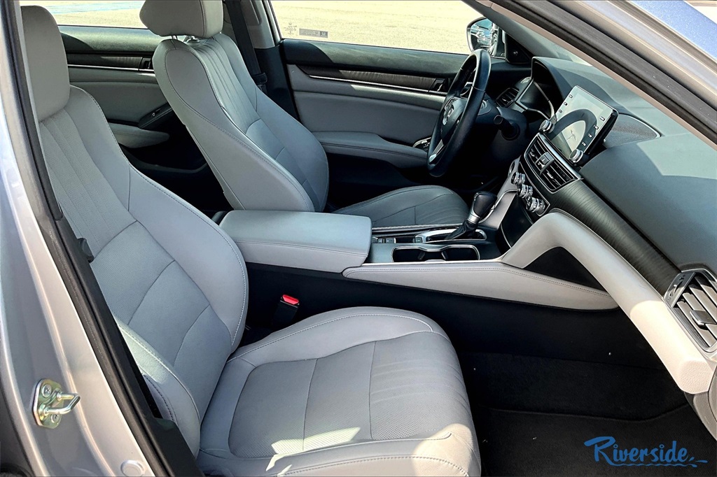 2020 Honda Accord EX-L photo 26