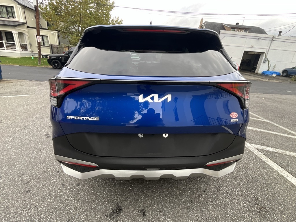 2023 Kia Sportage EX photo 5