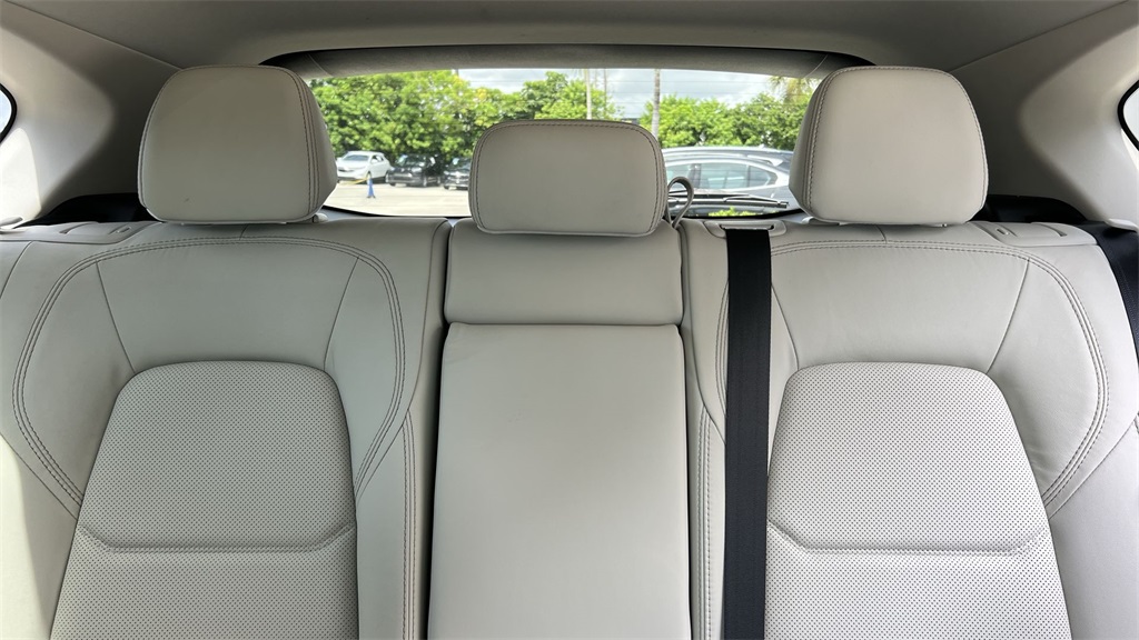2023 Mazda CX-5 2.5 S Preferred photo 18