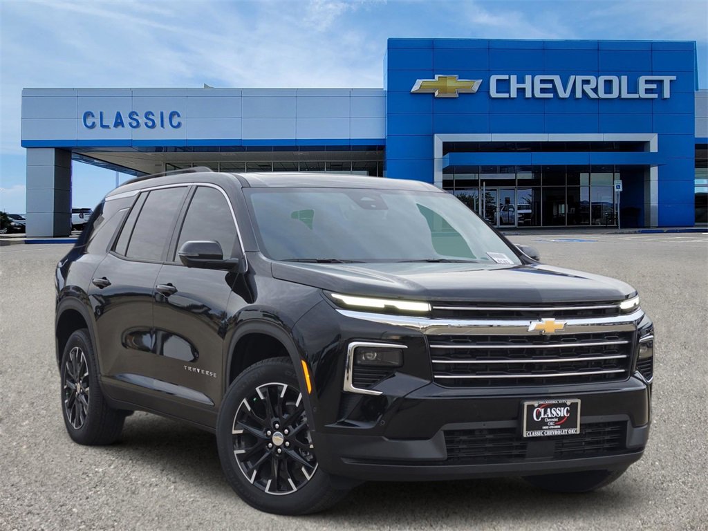 2026 Chevrolet Traverse LT's photo