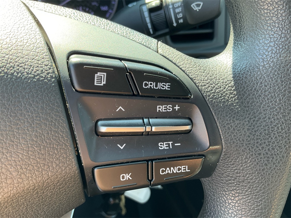 2019 Hyundai Elantra SEL photo 26