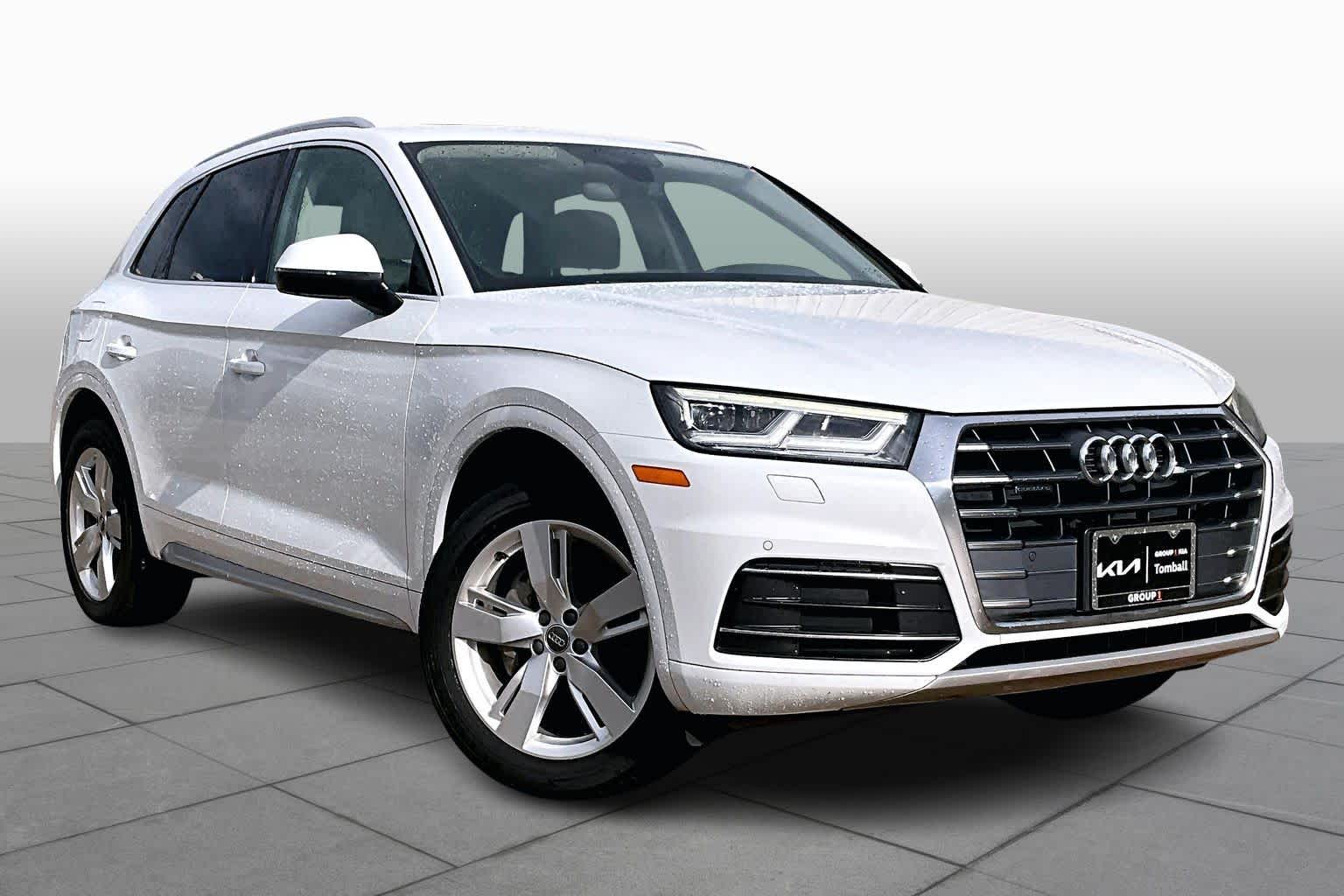 2019 Audi Q5 Premium Plus photo 2