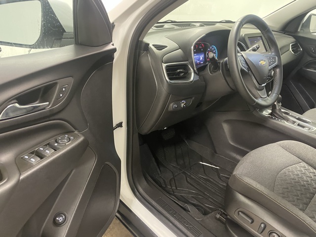 2023 Chevrolet Equinox LT photo 15
