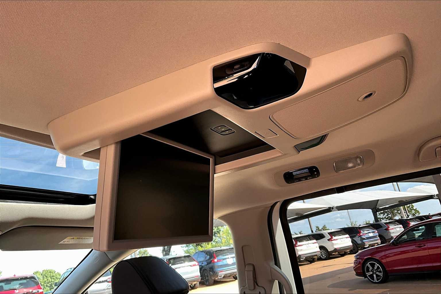 2026 Honda Odyssey Touring photo 16