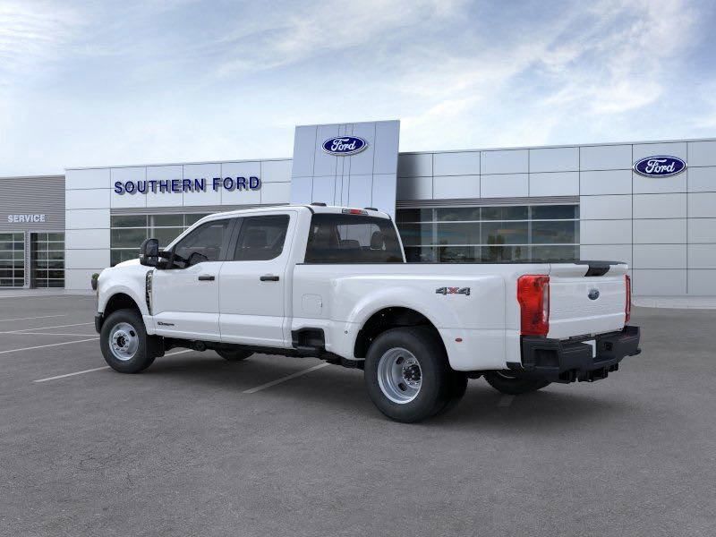2025 Ford F-350 XL photo 4