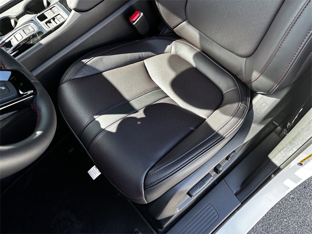 2025 Honda Pilot Black Edition photo 8