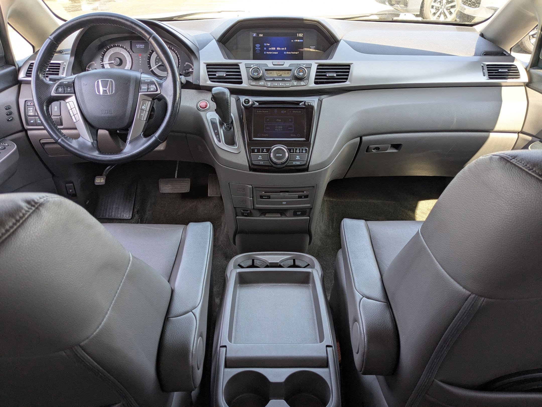 2016 Honda Odyssey Touring Elite photo 28