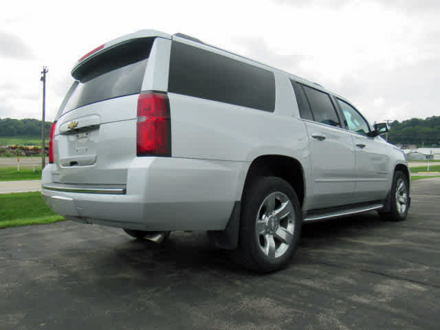 2015 Chevrolet Suburban LTZ photo 8