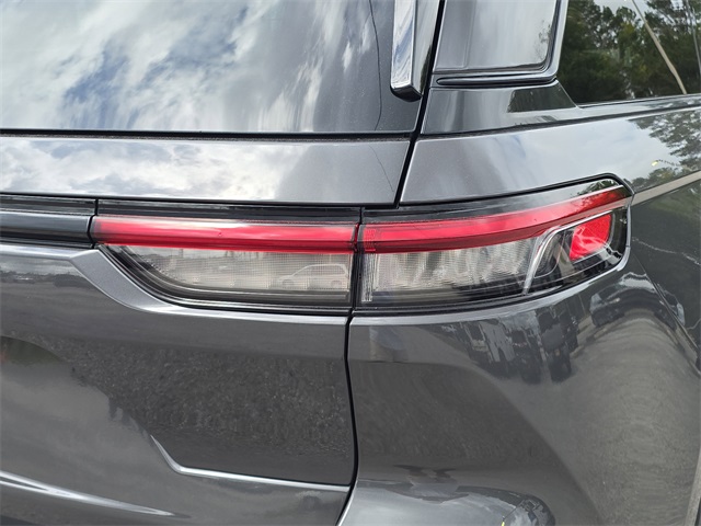 2025 Jeep Grand Cherokee Altitude X photo 2