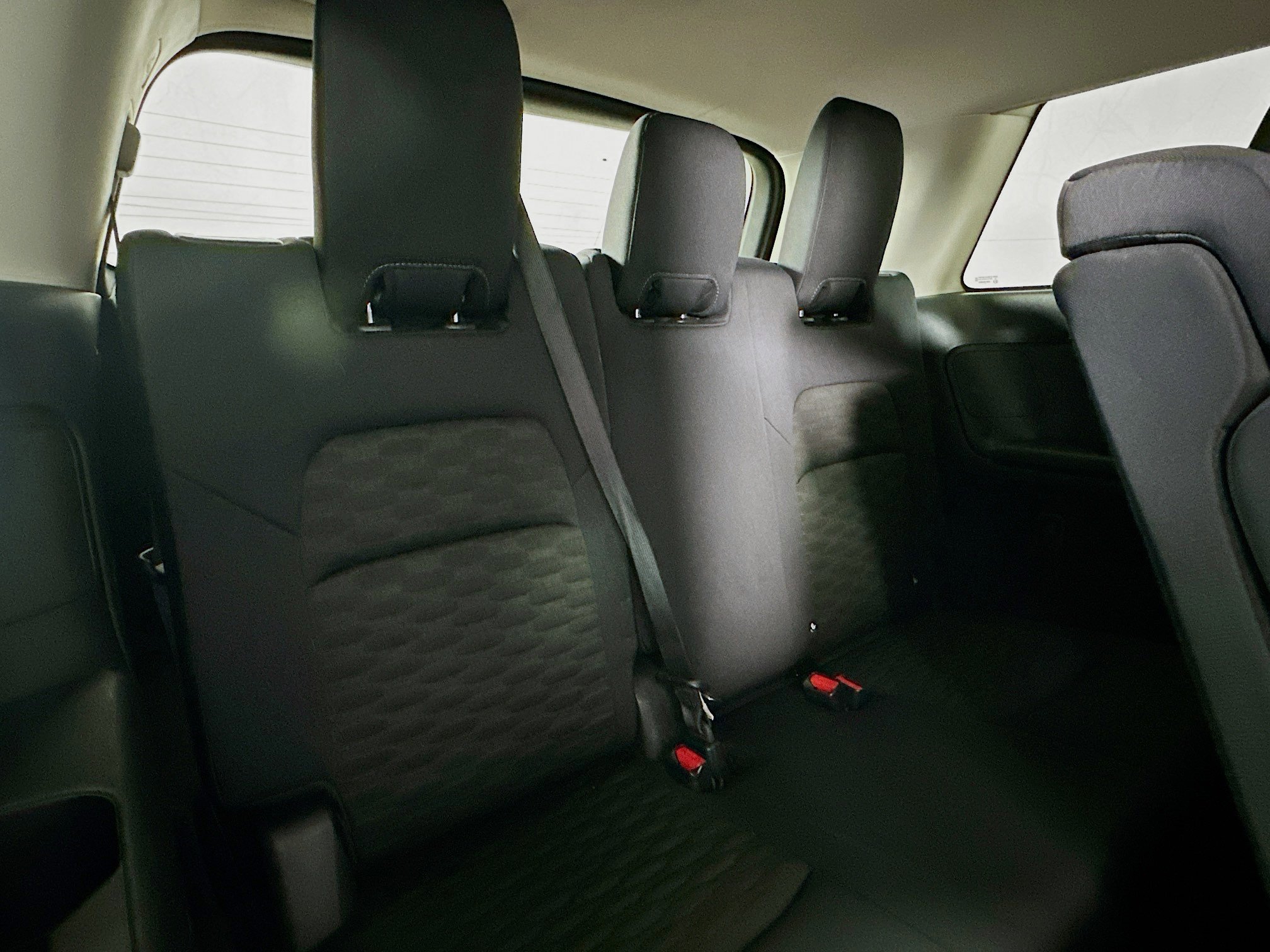 2023 Nissan Pathfinder SV photo 25
