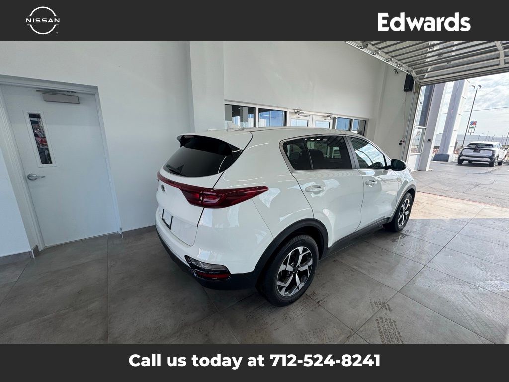 2021 Kia Sportage LX photo 2