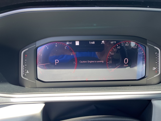 2025 Volkswagen Taos SEL photo 13