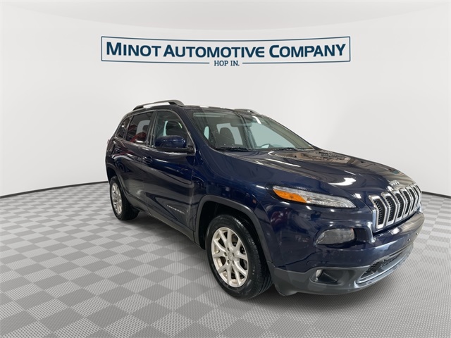 2015 Jeep Cherokee Latitude photo 2