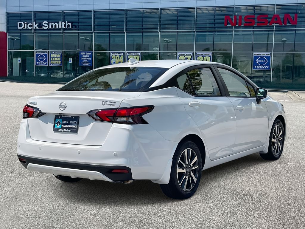 2025 Nissan Versa SV photo 6