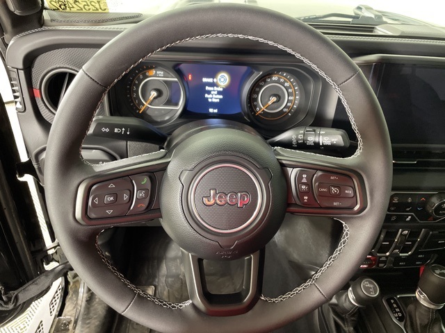2025 Jeep Wrangler Rubicon photo 20