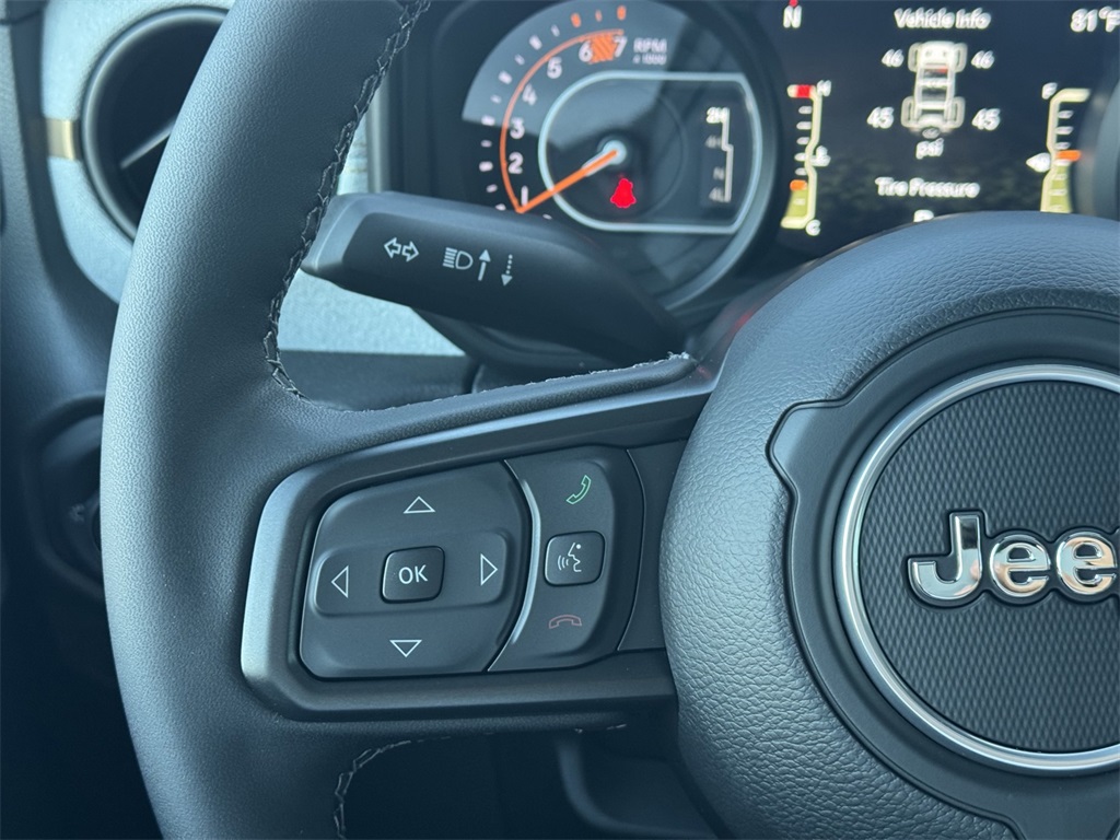 2025 Jeep Wrangler Willys photo 21