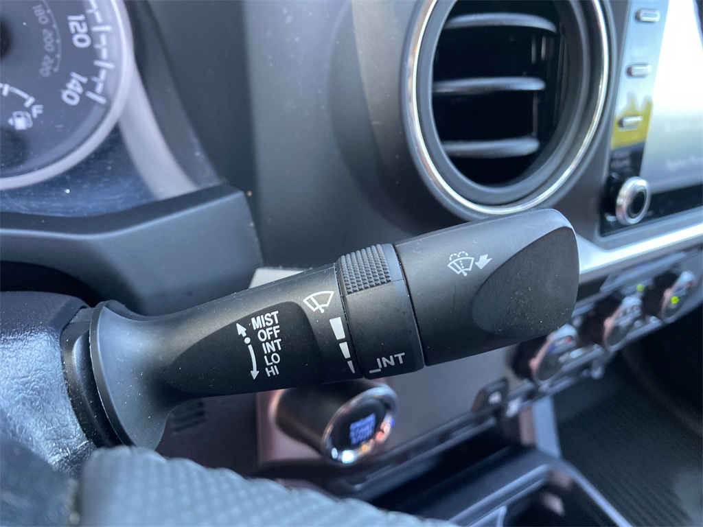 2023 Toyota Tacoma SR5 photo 22