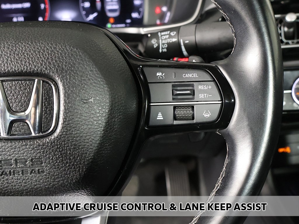 2022 Honda Civic Touring photo 3