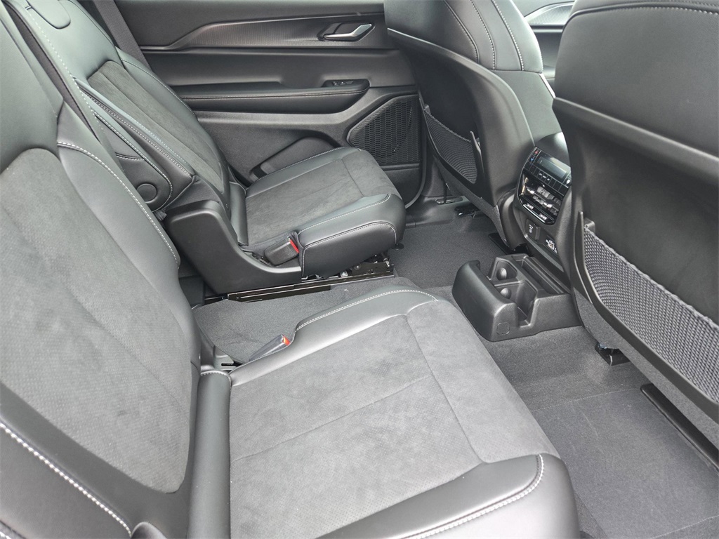 2025 Jeep Grand Cherokee Altitude X photo 35