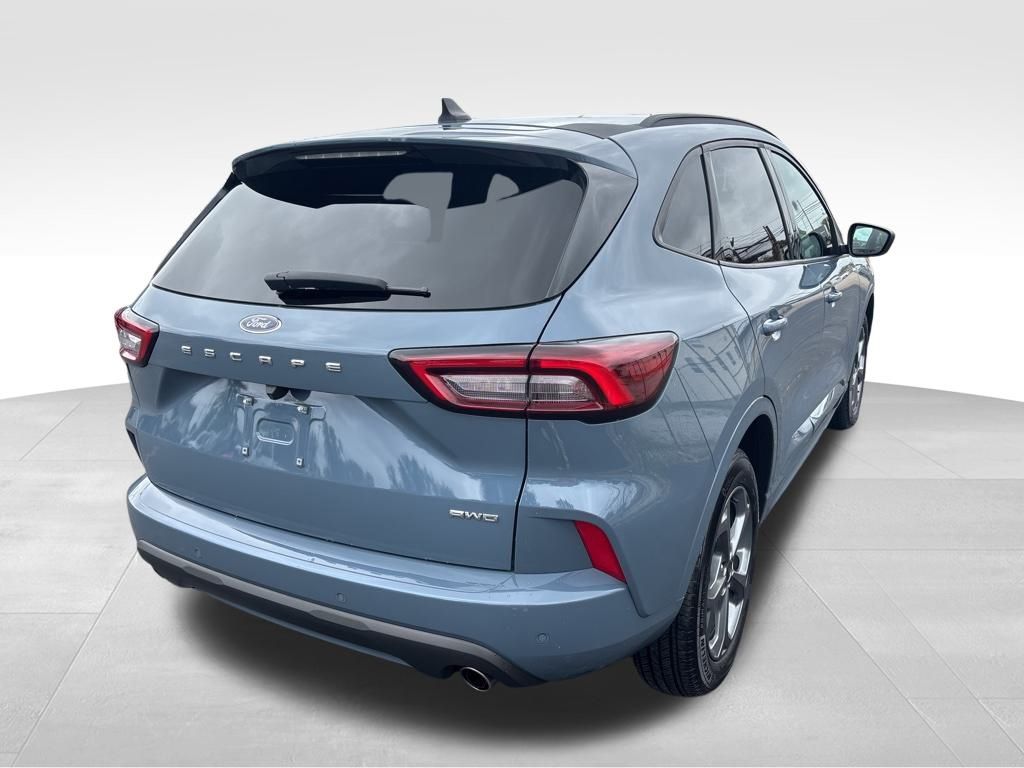 2023 Ford Escape ST-Line photo 5