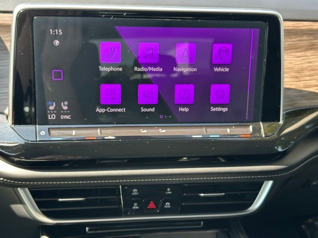 2024 Volkswagen Atlas SEL Premium R-Line photo 16