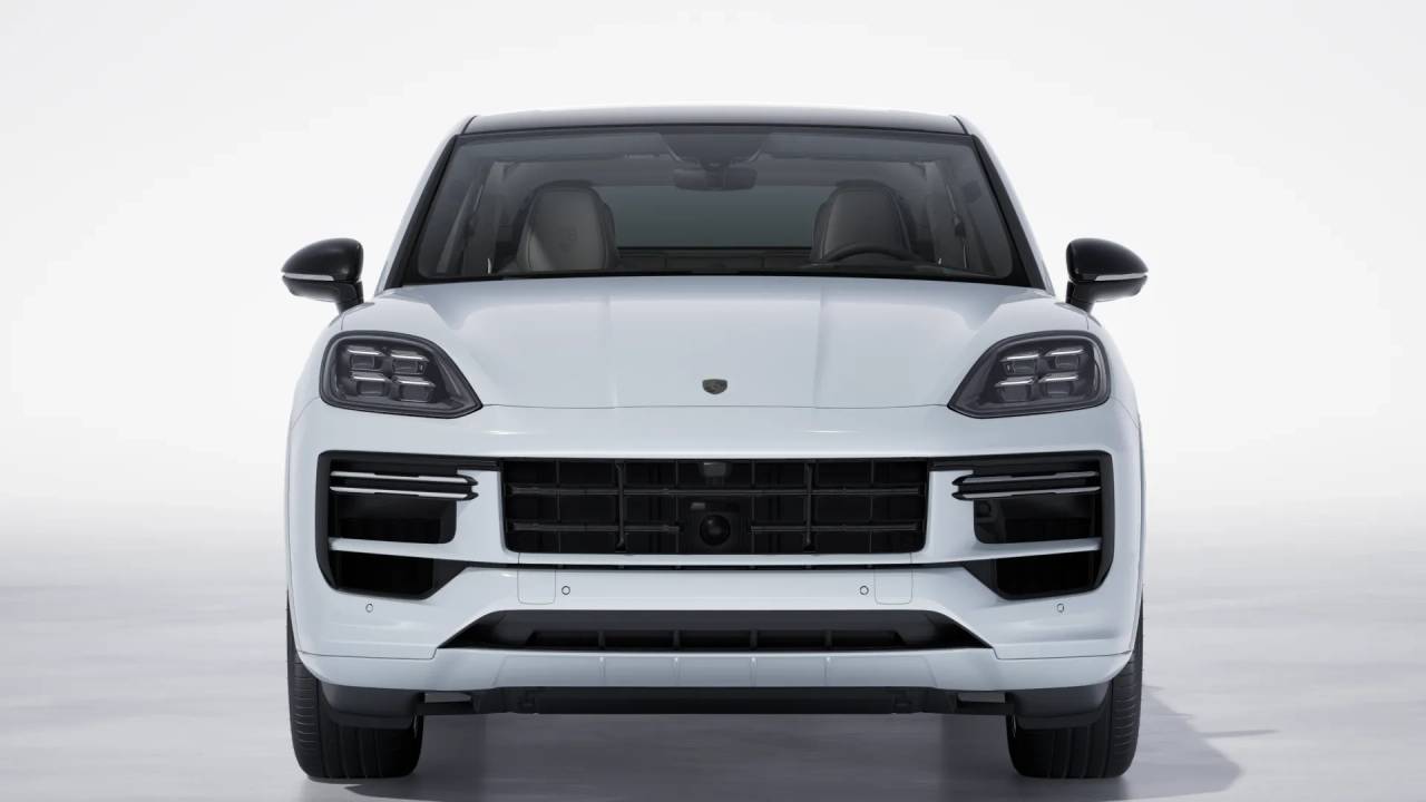 2025 Porsche Cayenne Turbo E-Hybrid photo 8