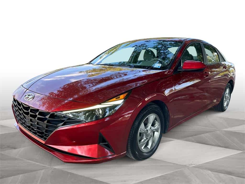 2022 Hyundai Elantra SE