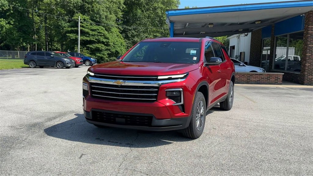 2026 Chevrolet Traverse photo 3