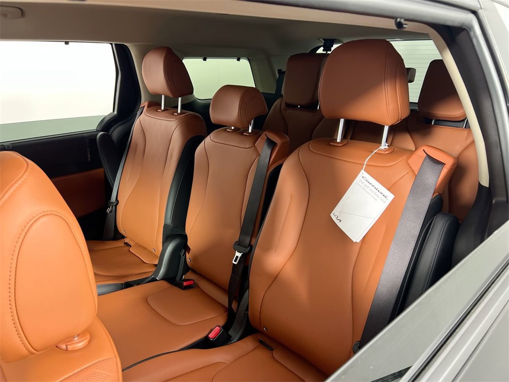 2026 Kia Carnival EX photo 28