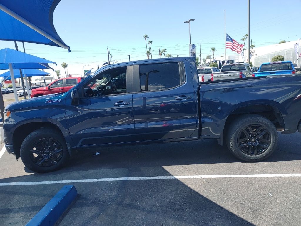 2023 Chevrolet Silverado 1500 RST photo 10