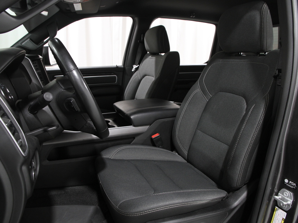 2022 Ram 1500 Big Horn photo 4