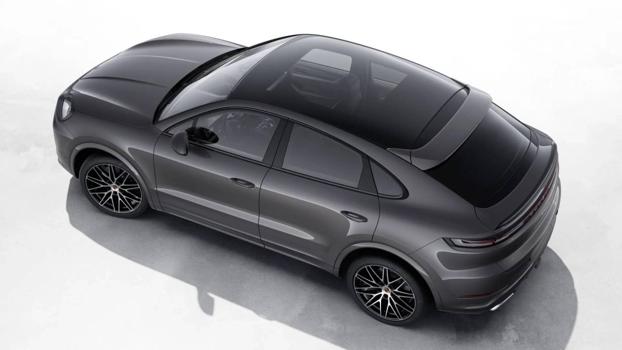 2026 Porsche Cayenne Coupe photo 3