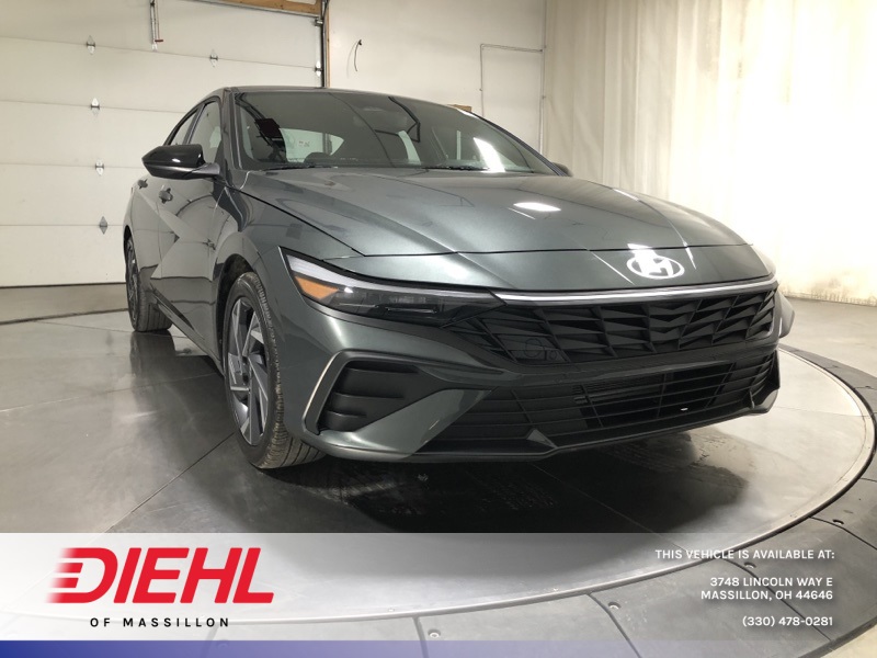 2025 Hyundai Elantra SEL's photo