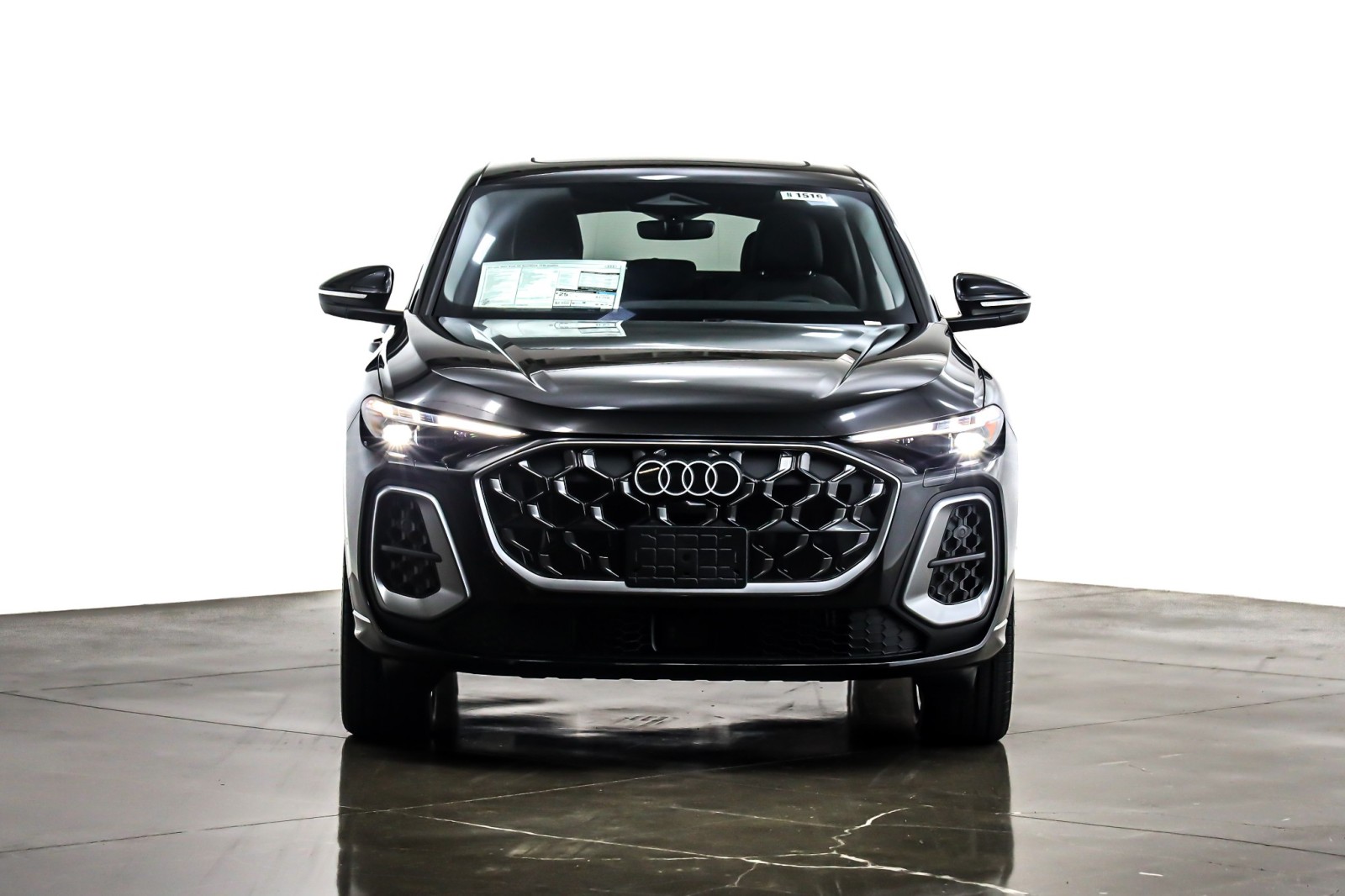 2025 Audi Q5 Sportback Premium Plus TFSI photo 2