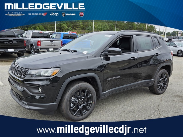 2026 Jeep Compass Latitude Altitude photo 3