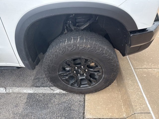 2024 Chevrolet Silverado 1500 ZR2 photo 4