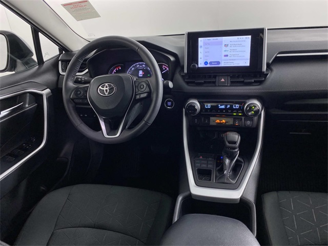 2023 Toyota RAV4 XLE photo 9