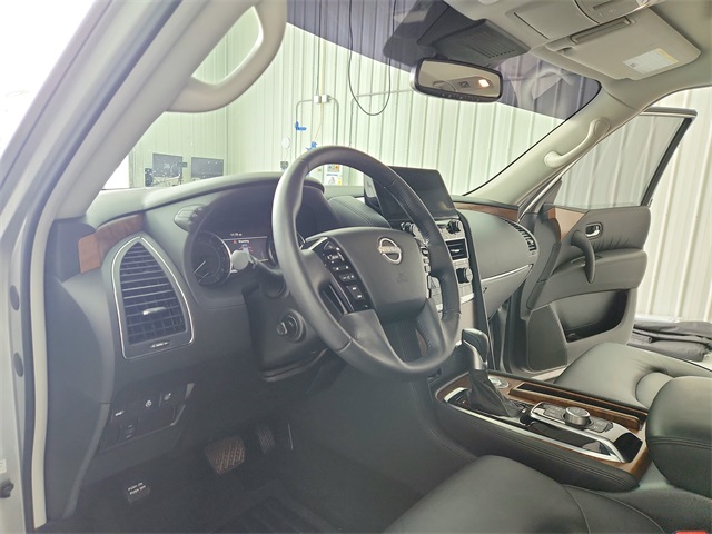 2023 Nissan Armada SL photo 15