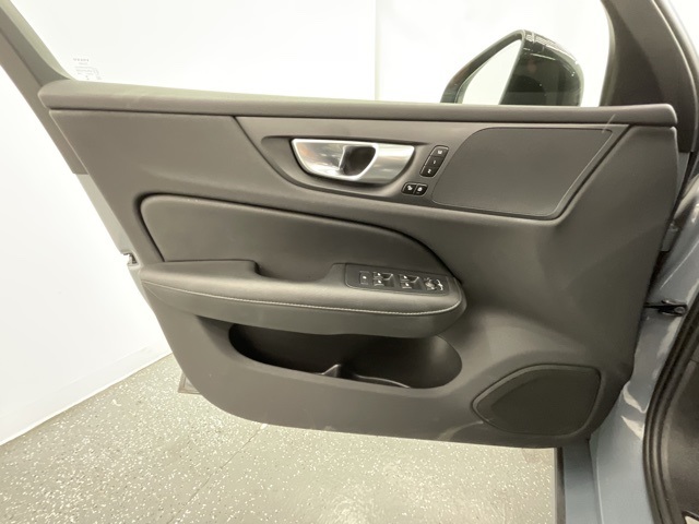 Used 2024 Gray Volvo B5 Core Dark Theme image 9