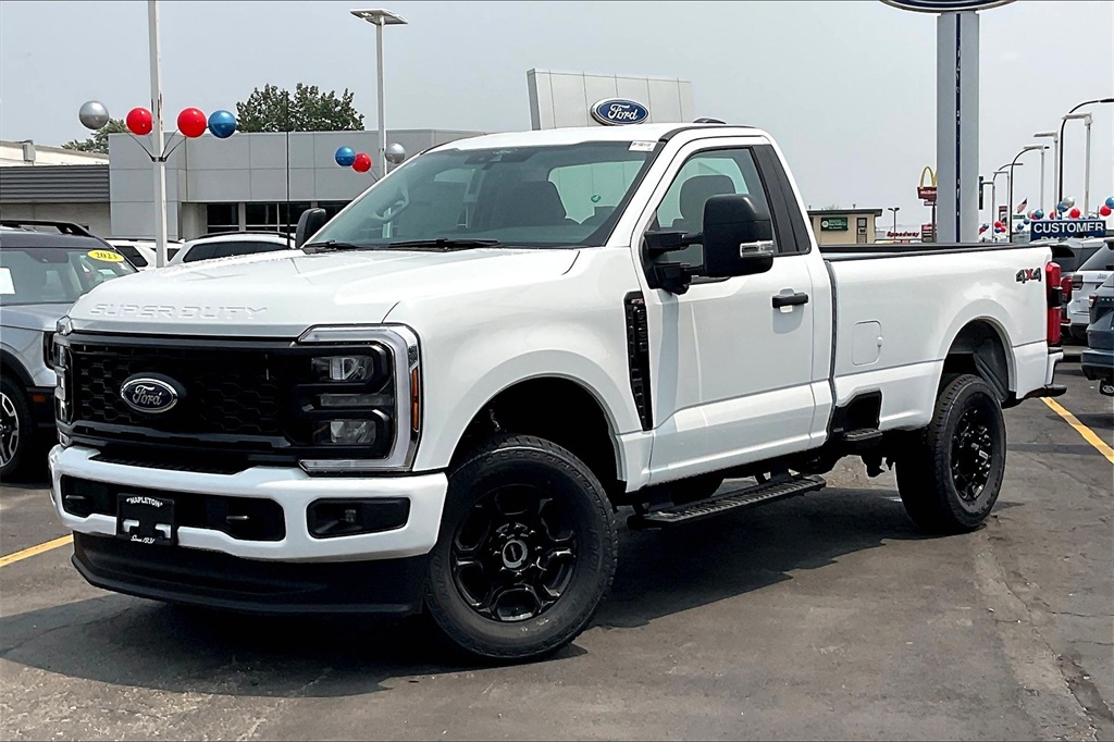 2025 Ford F-350 XL photo 2