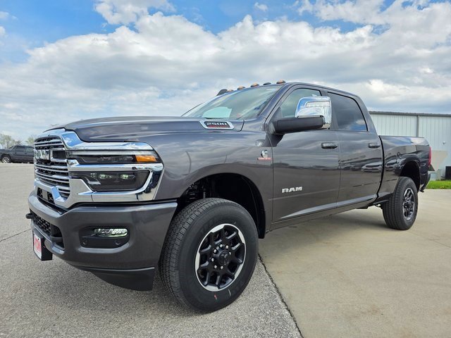 2025 Ram 2500 Laramie photo 3